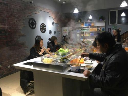 串掌门串串香内蒙古阿拉善店 串掌门串串香内蒙古阿拉善店