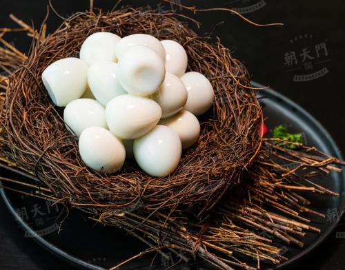 朝天门火锅雀巢鹌鹑蛋菜品图 朝天门火锅雀巢鹌鹑蛋菜品图
